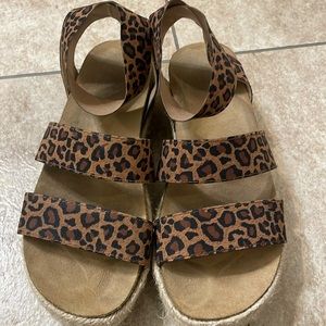Time and true, wedge sandals, leopard print size 7